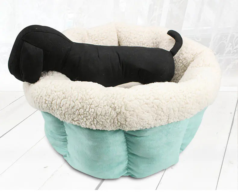 Luxury Soft Cat and Dog Bed for All Seasons