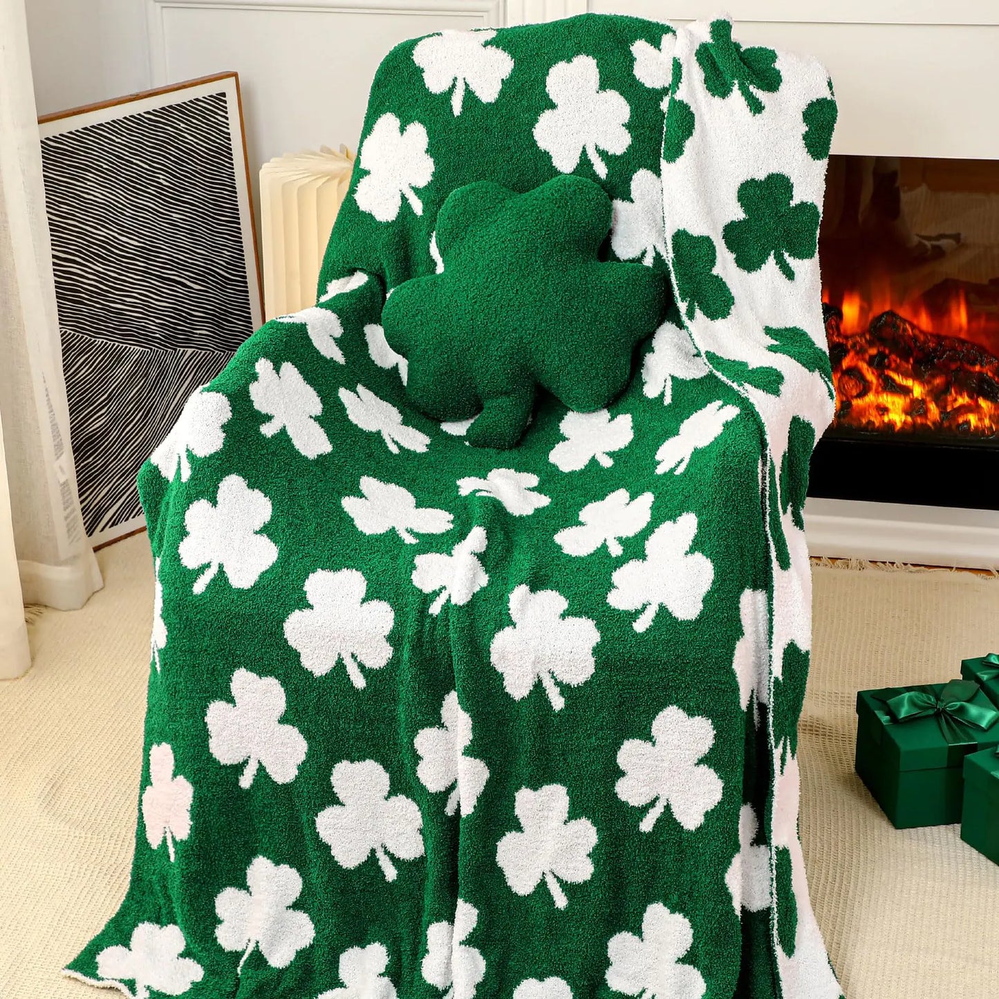 FuWeave Throw Blankets Pillow Set Include Double Sided Flannel Blanket 50 x 60 Inch and Plush Throw Pillows Cushion for Couch Sofa Bed Decorations(GreenIrish Shamrock)