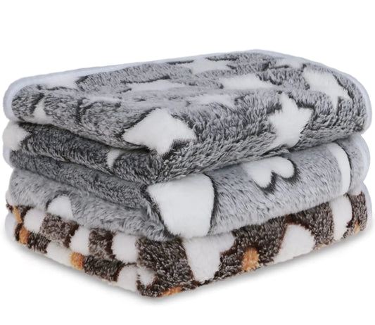 Petsvv 3 Pack Dog Blanket Soft Fleece Flannel Throw Dog Blanket Warm Pet Blankets for Cat & Small Dog Grey Series